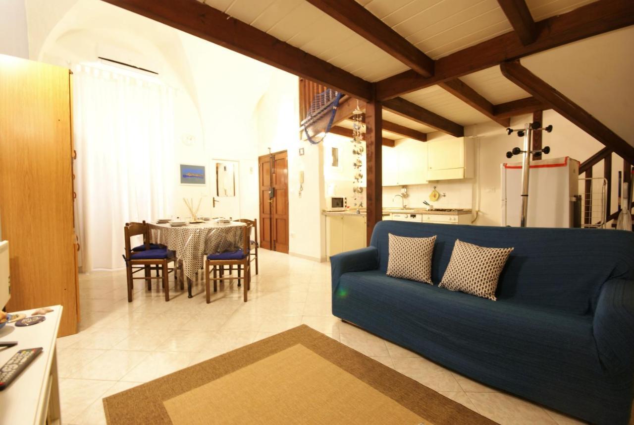 Loft Borgo Foce Apartment Porto Maurizio Luaran gambar